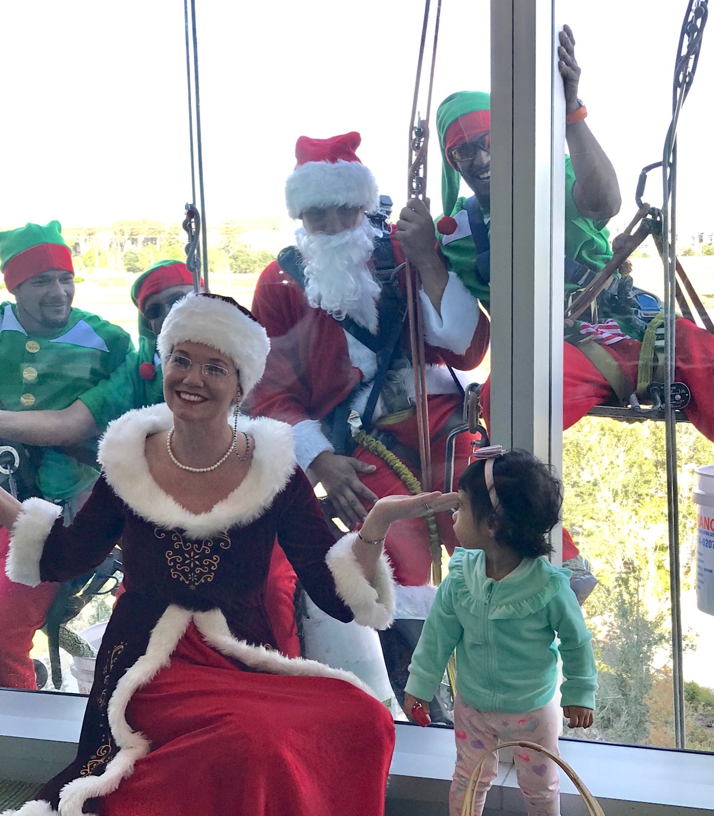 Social Story: Window-Washing Santa and Elves Visit Nemours Children's Hospital